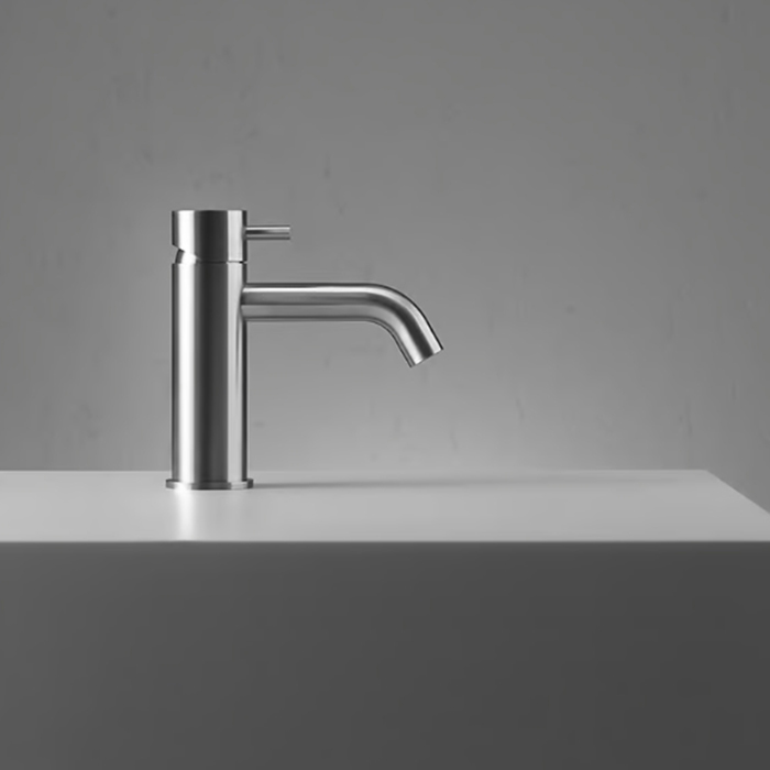 QuadroDesign Source Смеситель для раковины, 1 отв., цвет: brushed stainless steel