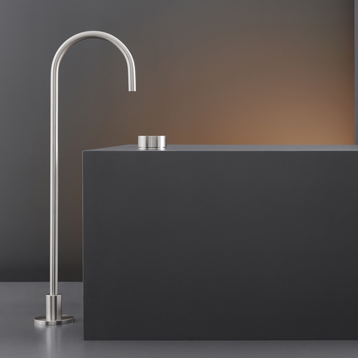 CEA Design MILO360 Смеситель для раковины, 1 отв., с поворотным аэратором, цвет: нержавеющая сталь