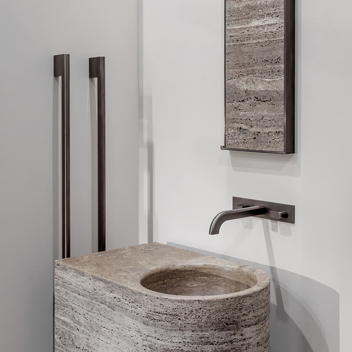 CEA Design SIXTY Полотенцесушитель 100см, электрический, 2 трубки, с кнопкой вкл./выкл. на корпусе, цвет: Black Ivory Satin