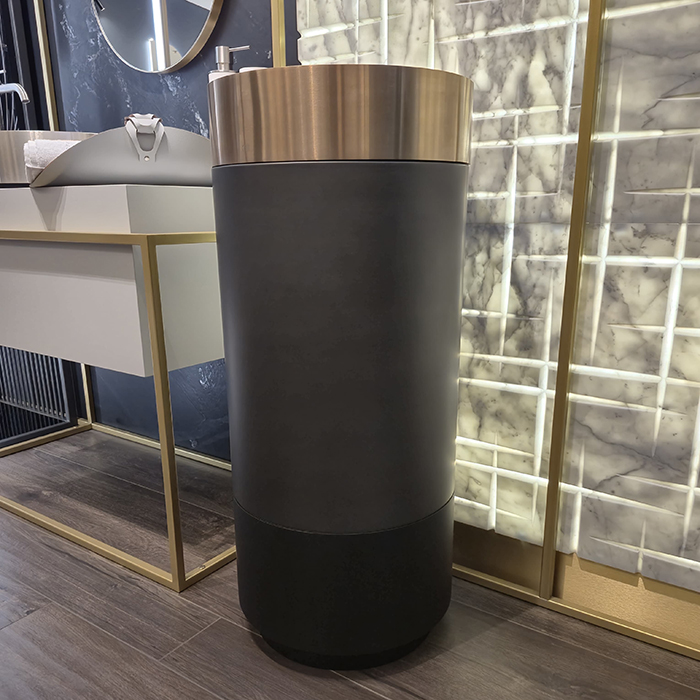 Gessi 316 Раковина напольная 40x90см, без отв., отдельностоящая, с сифоном, слив в пол, цвет: Warm bronze brushed PVD