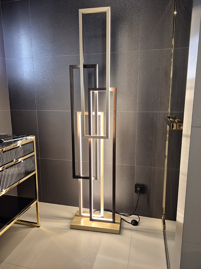 Oasis Edge Напольный светильник 45x22xh183см, с выключателем и диммером, цвет: латунь/шпон/черный матовый