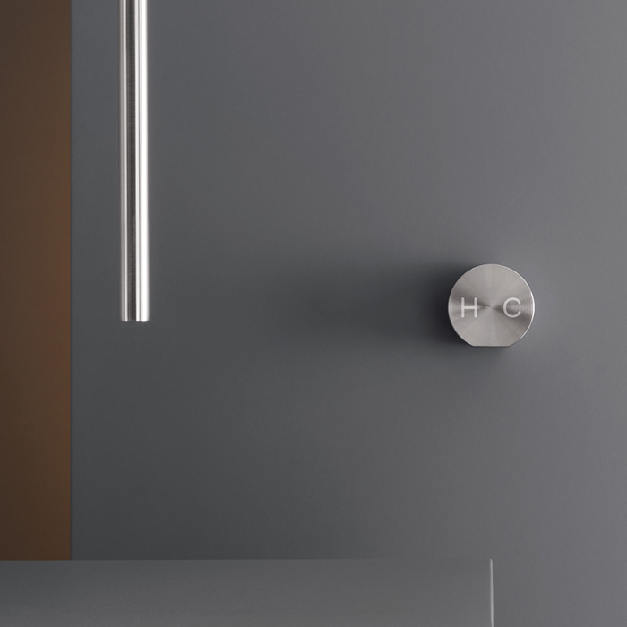 CEA Design NEUTRA Смеситель для раковины, настенный, цвет: нержавеющая сталь