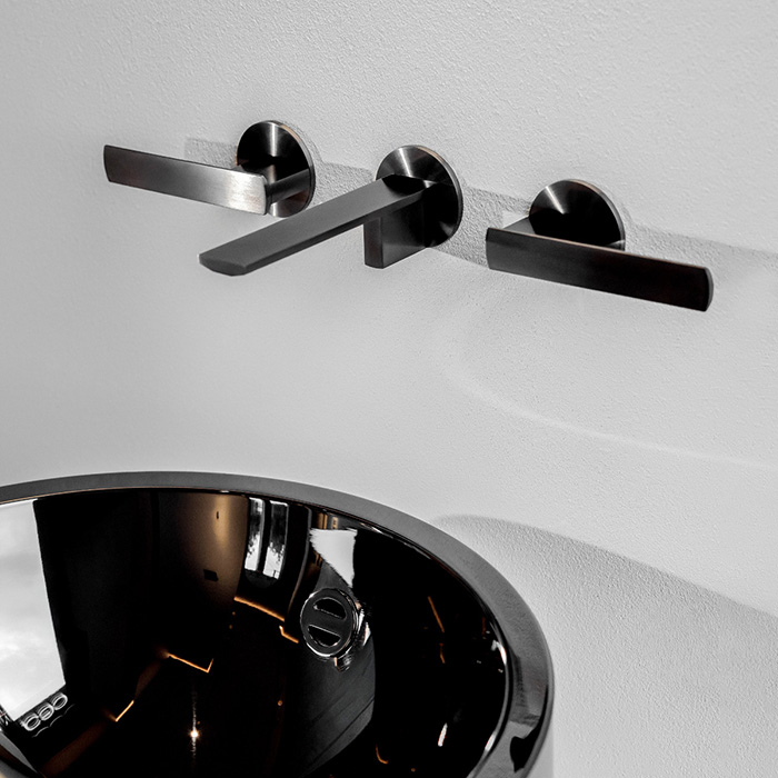 CEA Design AYLA Смеситель для раковины, настенный, прогрессивный, цвет: PVD черный сатинированный