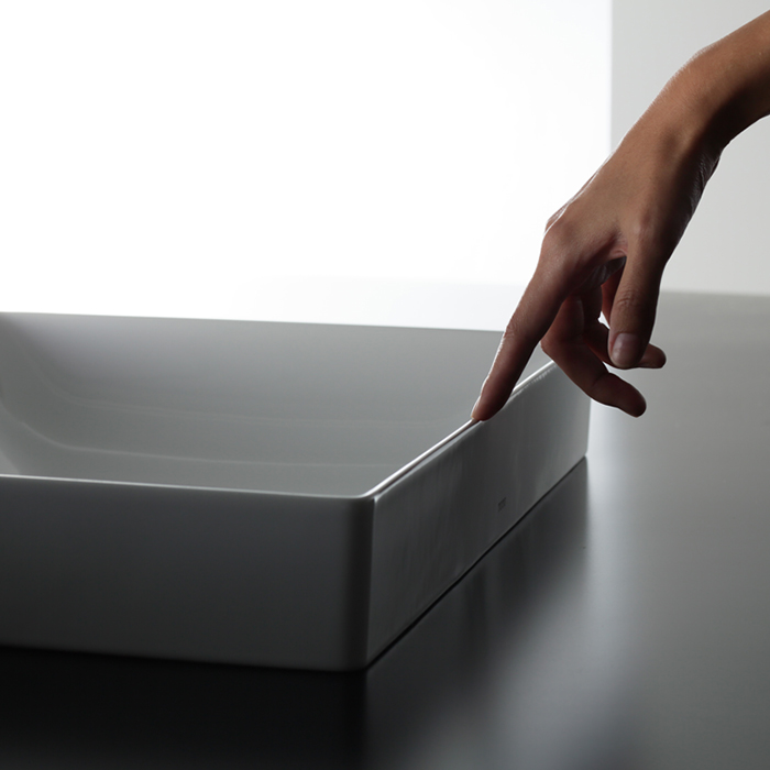 TOTO TR Lavatory Раковина 60x38x13.7(7) см, без отв., полувстраиваемая, с переливом, с покрытием cefiontect, цвет: белый