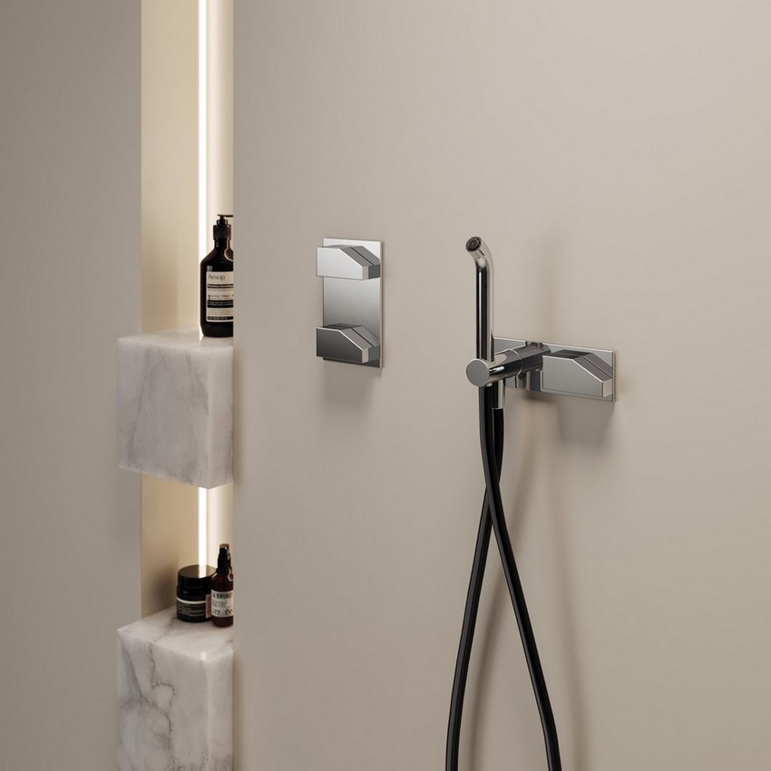 Смесители из нержавеющей стали AISI 316L с покрытиями Ottone, Oro, Rame, Cromo Nero. Итальянское производство, геометричный дизайн, долгий срок службы.