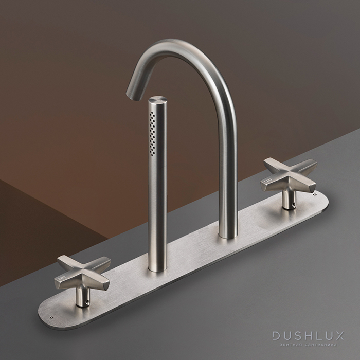 Фото CEA Design CROSS Смеситель на борт ванны, с ручным душем, цвет: нержавеющая сталь