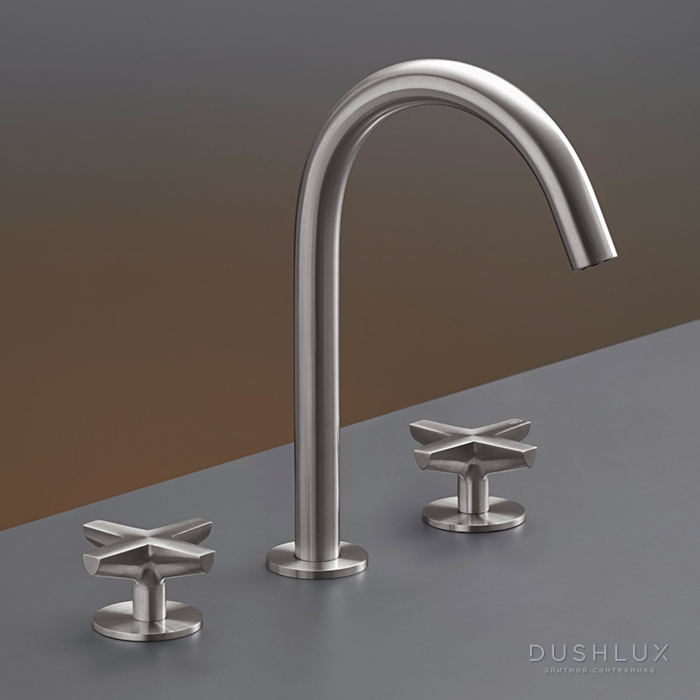 Фото CEA Design CROSS Смеситель для раковины, 3 отв., с поворотным изливом, цвет: нержавеющая сталь