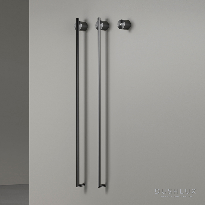 Фото CEA Design EQUILIBRIO Полотенцесушитель 106см, электрический, 2 трубки, кнопка включения в комплекте, цвет: PVD черный сатинированный
