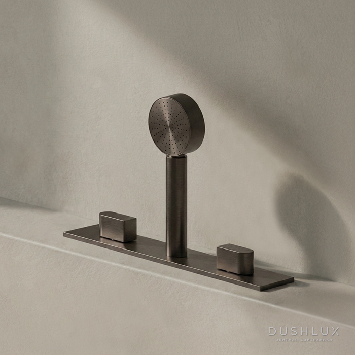 Фото CEA Design SIXTY Смеситель на борт ванны, прогрессивный, с ручным душем 7см., цвет: Black Ivory Satin