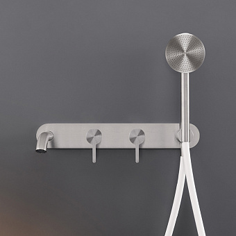 CEA Design INNOVO Смеситель для ванны, настенный, с ручным душем, цвет: нержавеющая сталь/белый