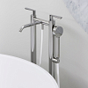 CEA Design LUTEZIA Смеситель для ванны, напольный, с ручным душем, цвет: полированная сталь/белый
