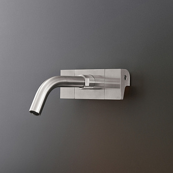 CEA Design NEUTRA Смеситель для раковины, настенный, цвет: нержавеющая сталь