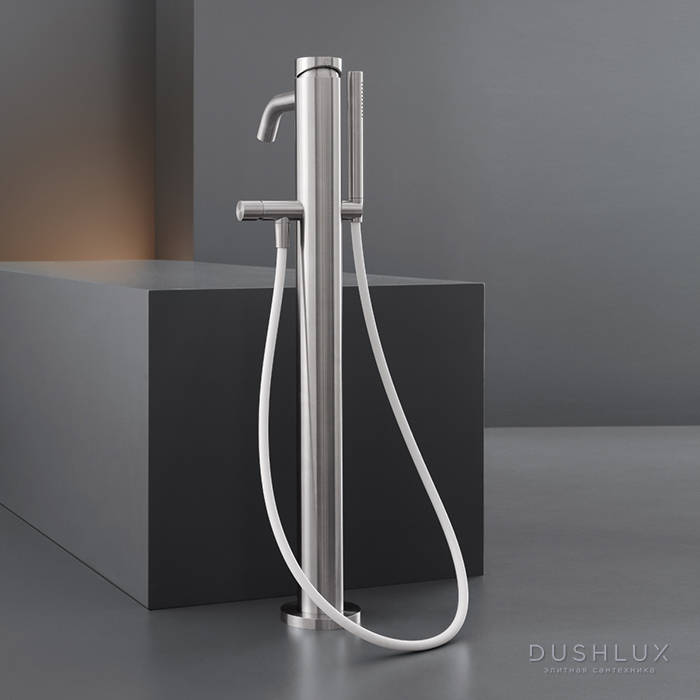 Фото CEA Design MILO360 Смеситель для ванны, напольный, с ручным душем, цвет: нержавеющая сталь/белый