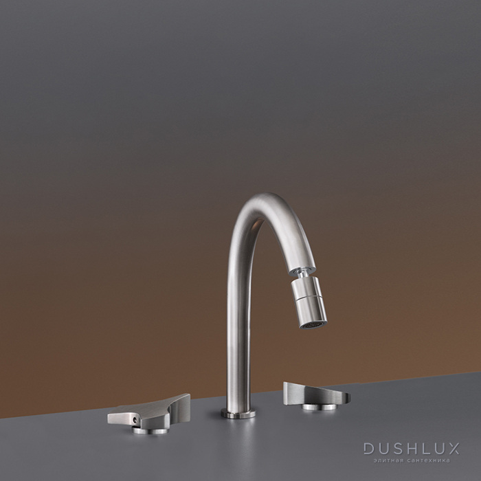 Фото CEA Design ZIQQ Смеситель для биде, 3 отв., с поворотным аэратором, цвет: нержавеющая сталь