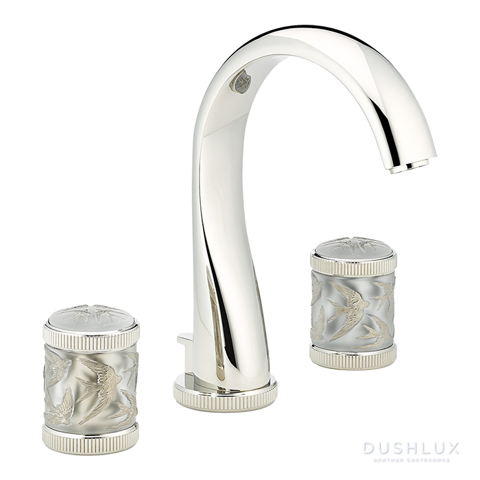 Фото THG Hirondelles Platinum Stamped Смеситель для раковины, 3 отв., цвет: Polished nickel
