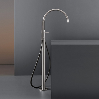 CEA Design GRADI Смеситель для ванны 98см., напольный, прогрессивный, с ручным душем, цвет: нержавеющая сталь/черный