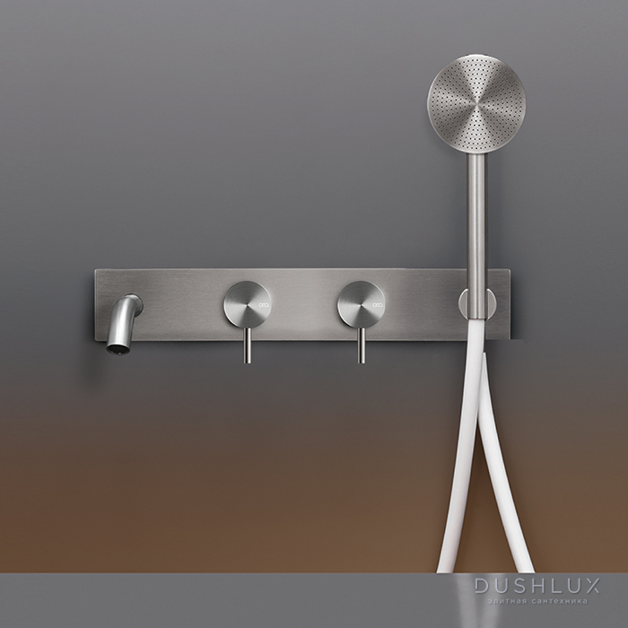Фото CEA Design MILO360 Смеситель для ванны, настенный, с ручным душем, цвет: нержавеющая сталь/белый