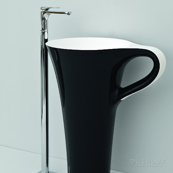 Фото Artceram CUP Раковина 70х50х85 см, без отв., напольная, отдельностоящая, без слив-перелива, цвет: черно-белый