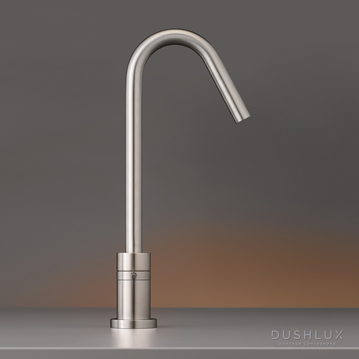 Фото CEA Design GRADI Смеситель для раковины 35.6см., 1 отв., прогрессивный, с поворотным изливом, цвет: нержавеющая сталь
