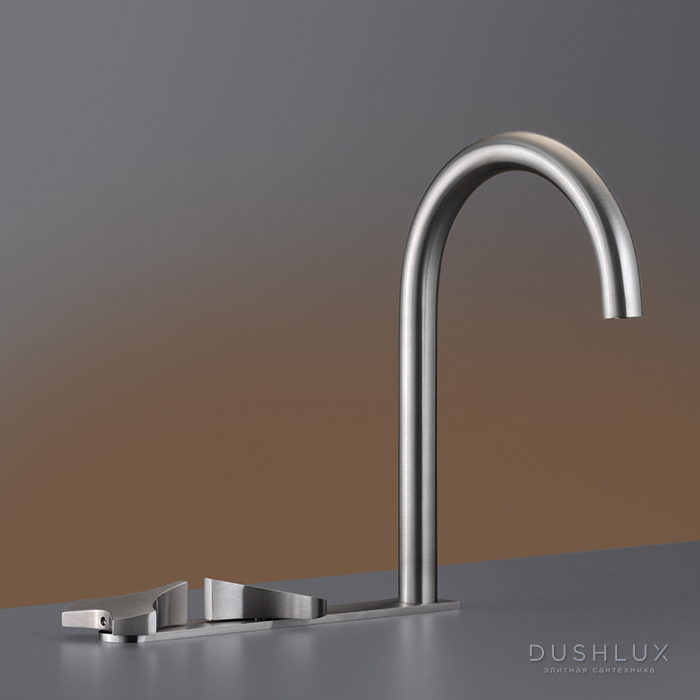 Фото CEA Design ZIQQ Смеситель для раковины, 3 отв., с поворотным изливом, цвет: нержавеющая сталь