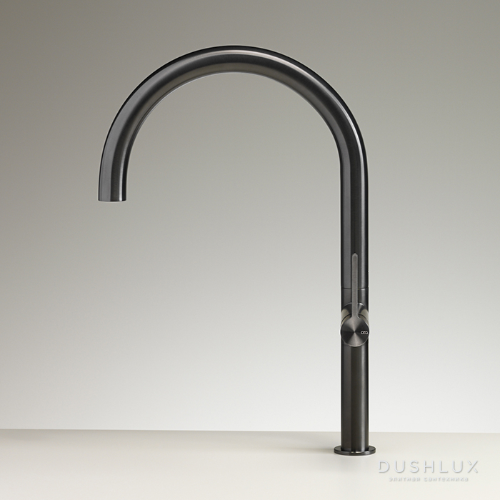 Фото CEA Design INNOVO Смеситель для раковины, 1 отв., с поворотным изливом, цвет: PVD черный сатинированный