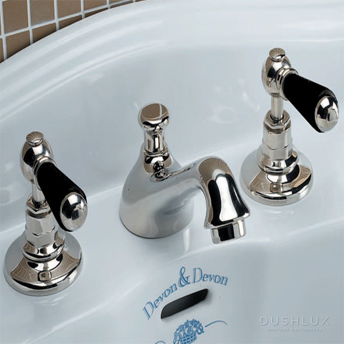 Фото Devon&Devon Black Dandy Смеситель для раковины на 3 отв., с донным клапаном, c черными ручками, цвет: хром