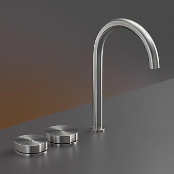 CEA Design GIOTTO Смеситель для раковины 24.5см., 3 отв., с поворотным изливом справа, цвет: нержавеющая сталь